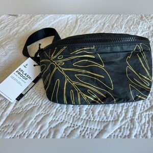 Aloha Collection hip fanny pack - black & gold monstera